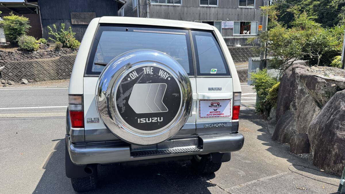 いすず ビッグホーン ロータスSE 7人乗り サンルーフ 3Lディーゼルターボ予備検査も可能です。